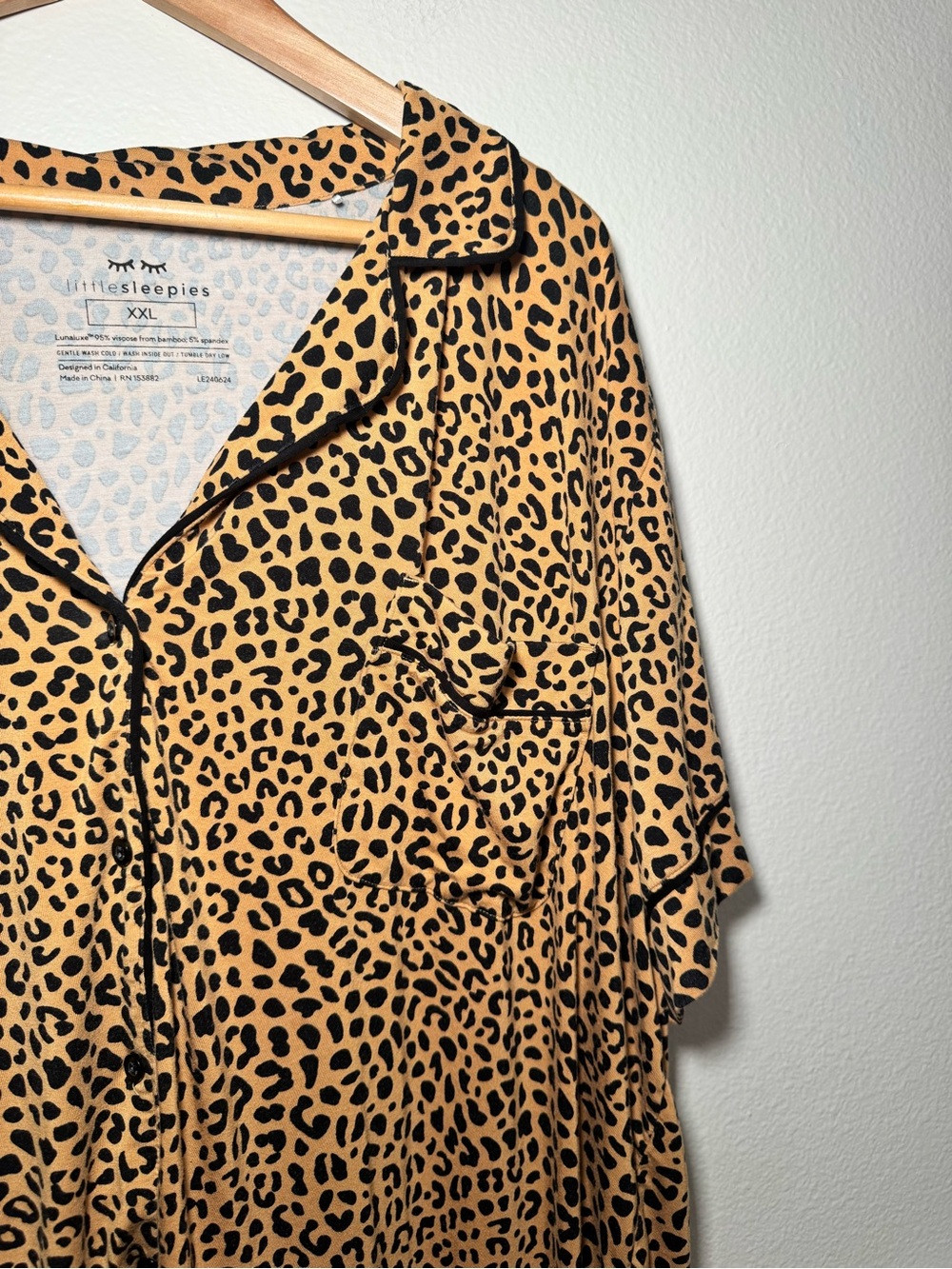 Little Sleepies Classic Leopard Bamboo Pajama Set XXL Lunaluxe - Picture 5 of 11